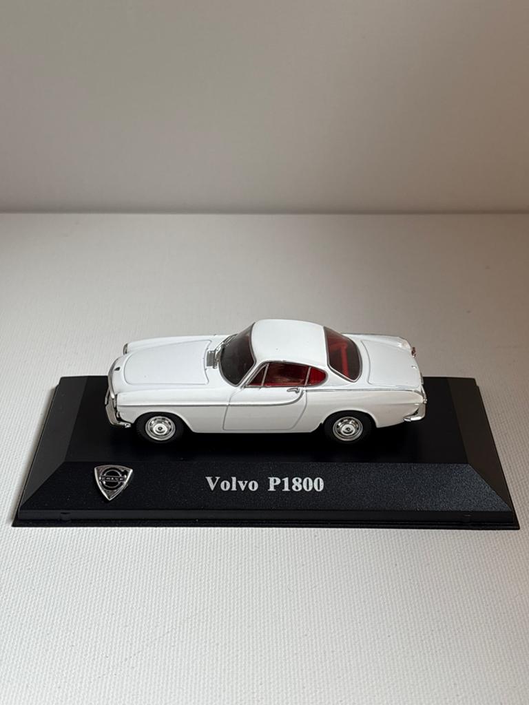 Volvo Collection P1800 schaalmodel - Nieuw in doos, Overige merken, Auto, Nieuw, Ophalen of Verzenden