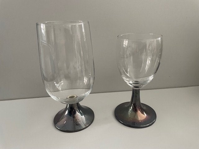 2 Kristallen Glazen met verzilverde / zilverkleurige voet, Antiek en Kunst, Ophalen of Verzenden