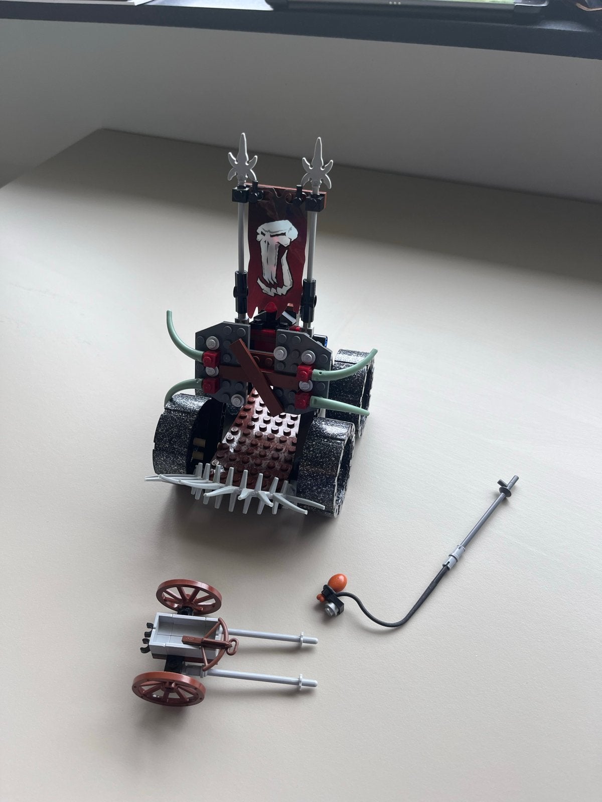 LEGO Castle Fantasy Era Troll Battle Wheel (7038), Lego, Ophalen of Verzenden, Zo goed als nieuw, Castle