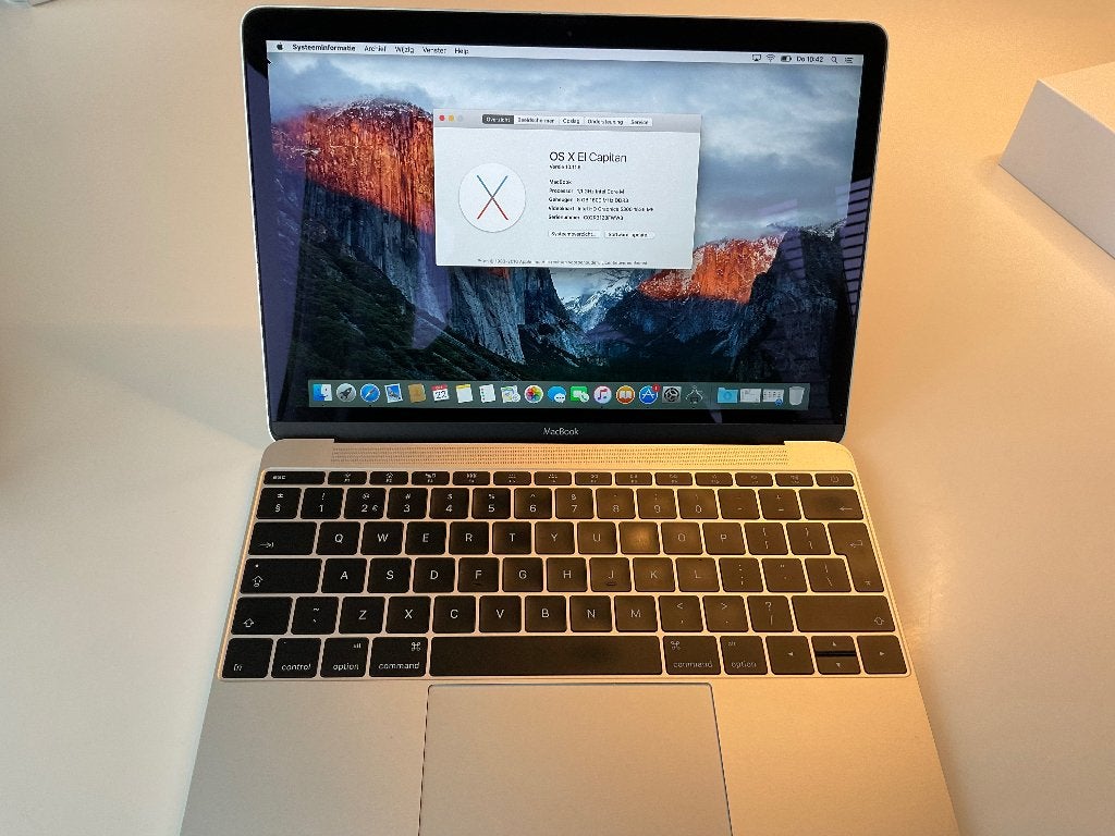 MacBook(A1534) zilver 12 inch, 1,1 GHz, 8GB RAM, 256 GB SSD, Computers en Software, Gebruikt, 256 GB, Qwerty, 8 GB