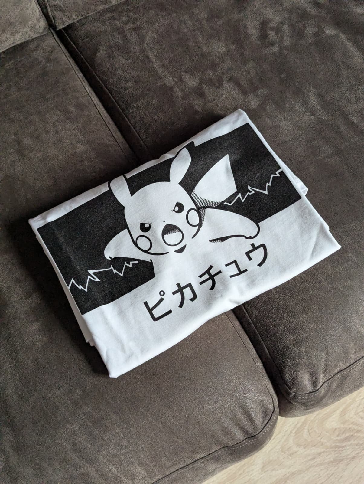 Nieuw en ongedragen Pikachu T-shirt., Ophalen of Verzenden, Nieuw, Wit