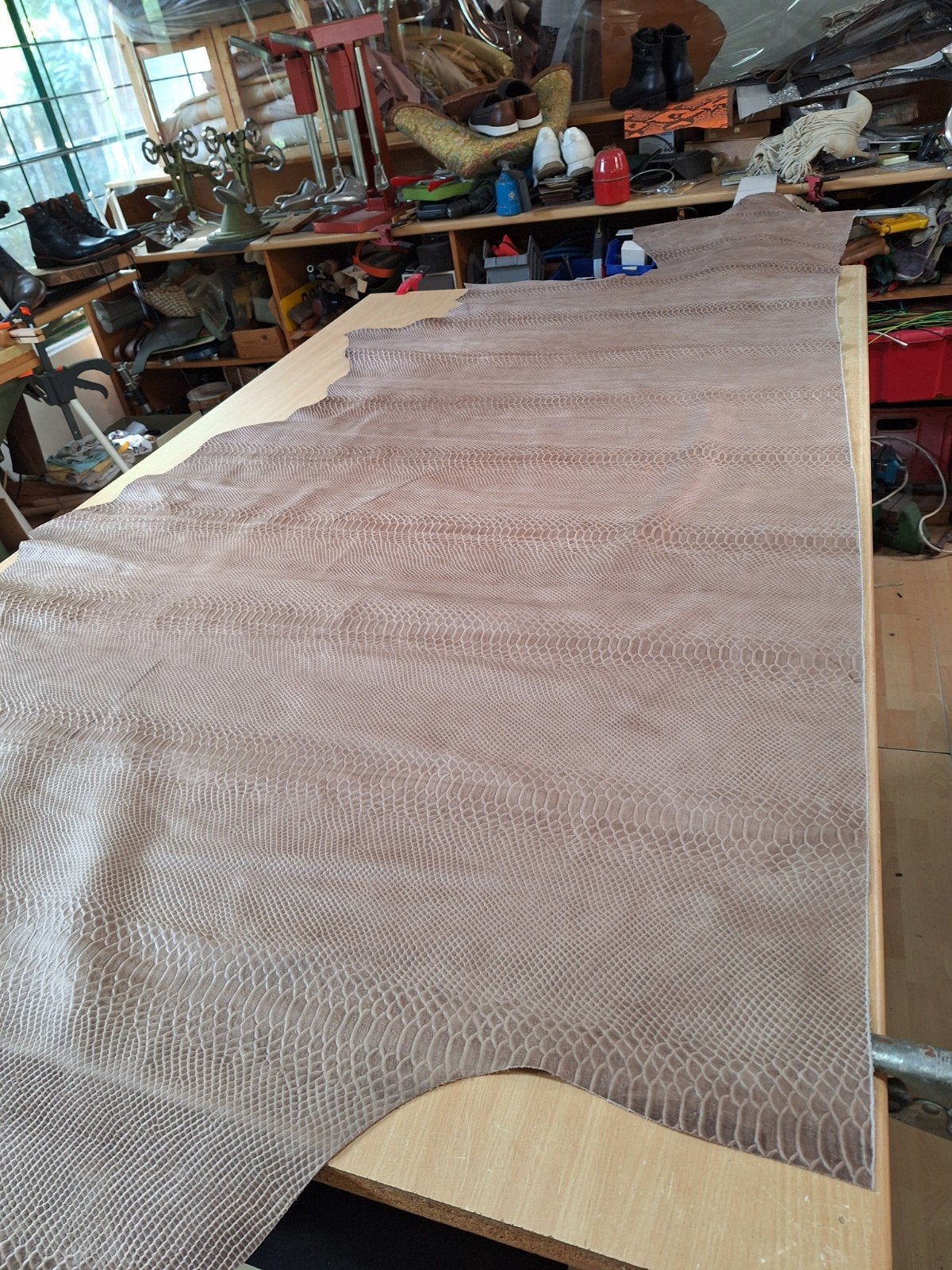 Hele mooie croco runderprent, reptiel., Overige kleuren, Leer of Kunstleer, Ophalen of Verzenden, 30 tot 120 cm