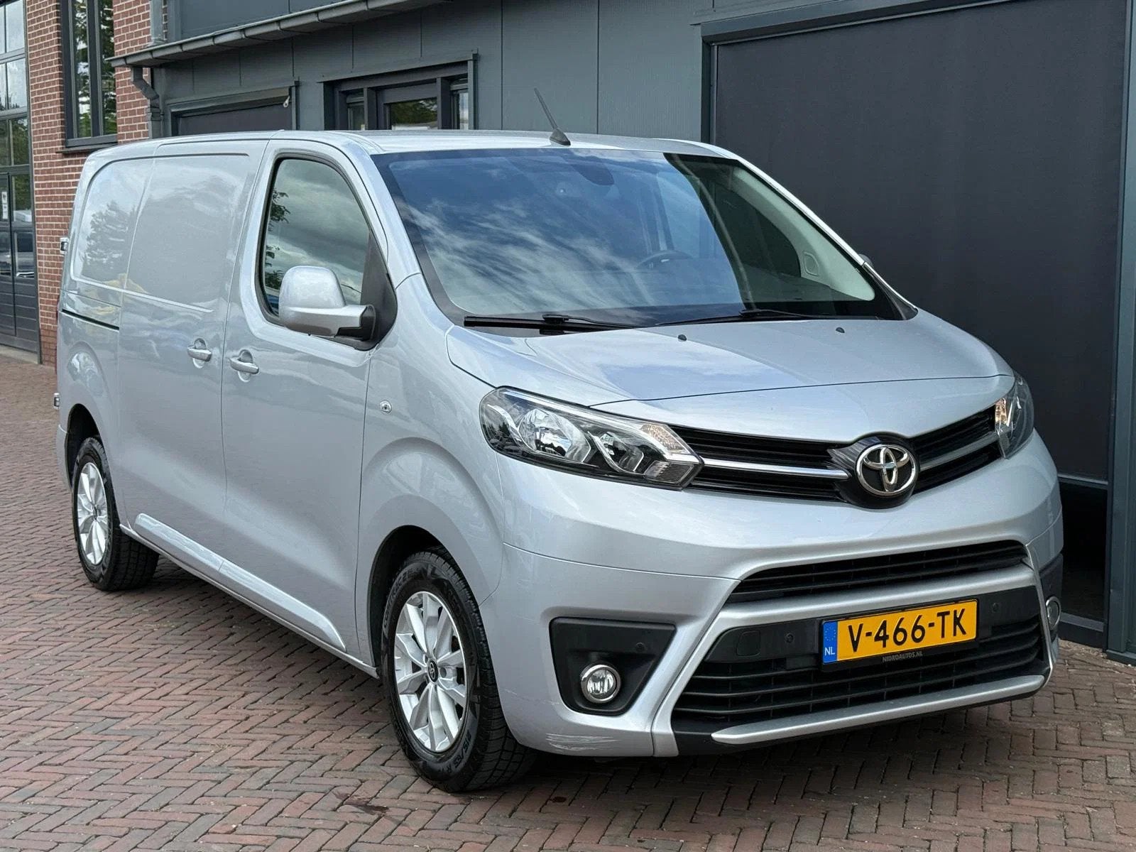 Toyota ProAce 2.0 D Professional 2x schuifdeur Trekhaak PDC, Gebruikt, Euro 6, 4 cilinders, 122 pk