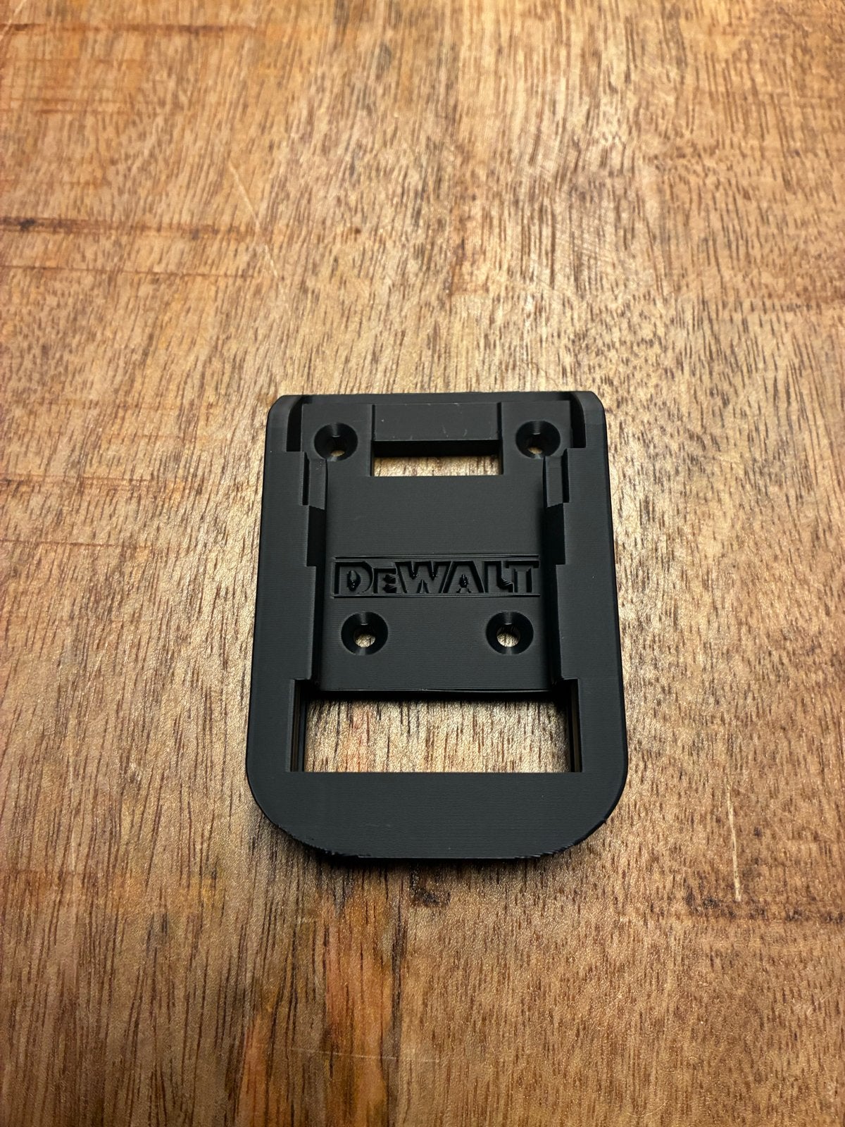 Dewalt Accuhouder 3d print. 1 voor 3€. 5 voor 12,50, Ophalen of Verzenden, Nieuw, Gereedschapsopslag, DeWalt