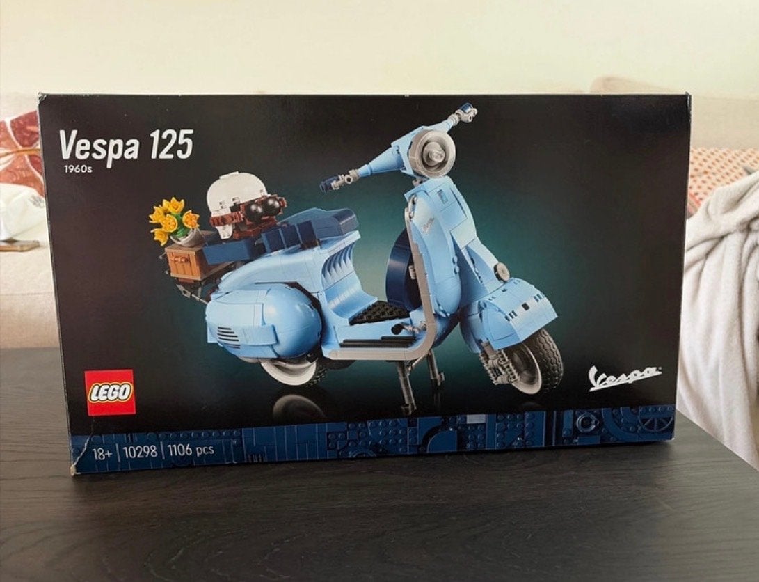 LEGO Vespa 125 (10298) - Compleet en gesorteerd, Overige merken, Gebruikt, Ophalen of Verzenden, Groter dan 1:32