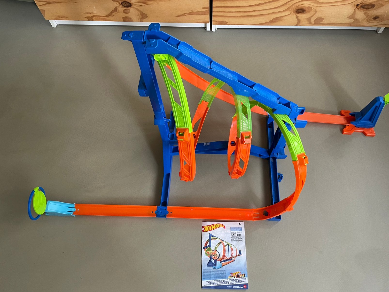 Hotwheels Corkscrew 3 loops, Ophalen of Verzenden, Zo goed als nieuw, Handmatig, Hot Wheels