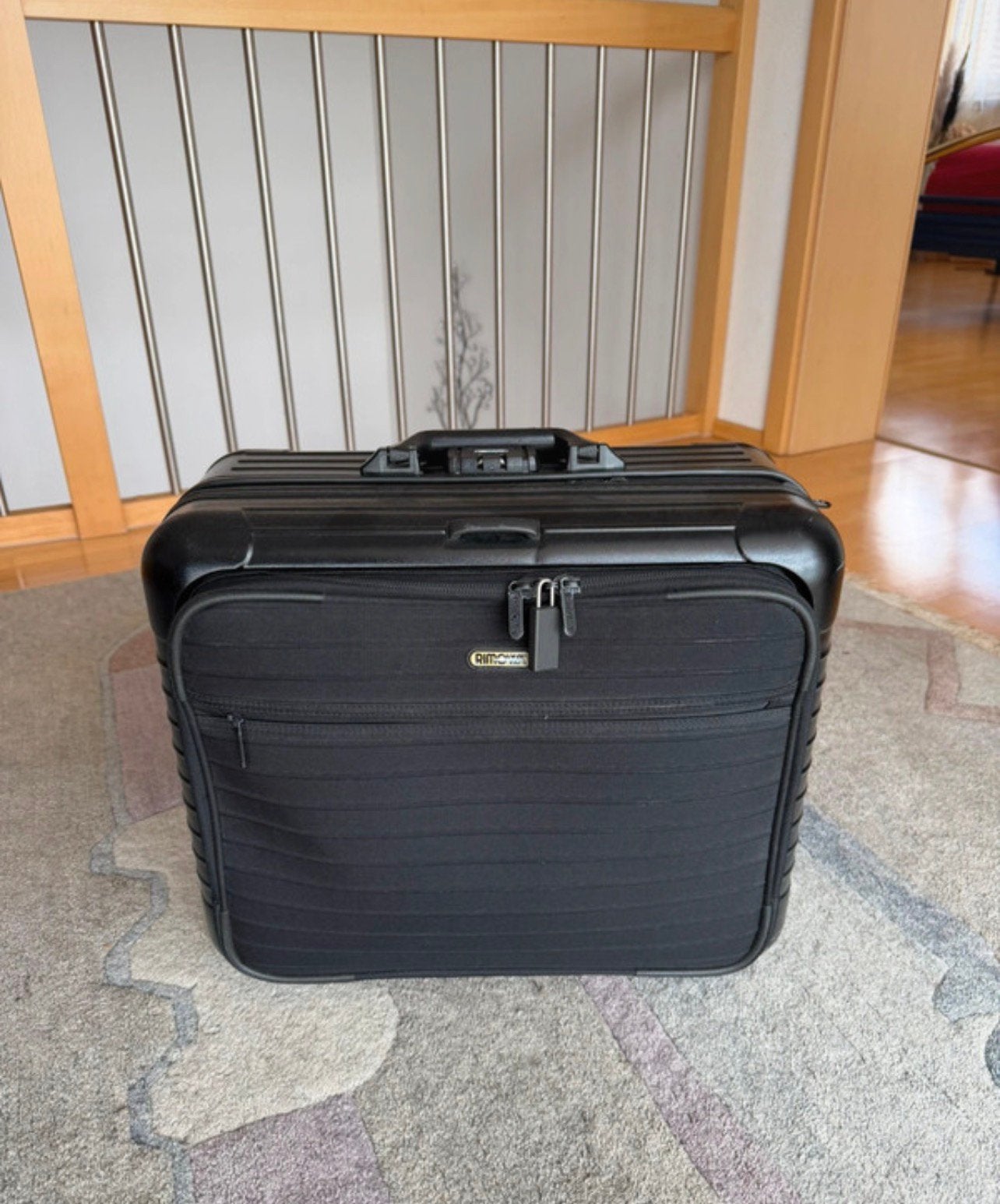 Rimowa, Gebruikt, Hard kunststof, Minder dan 50 cm, Ophalen of Verzenden