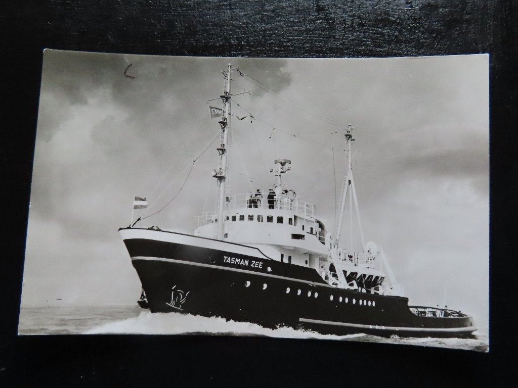 ansichtkaart sleepboot "Tasmanzee" Smit & co, Ophalen of Verzenden, Gebruikt, Motorboot, Kaart, Foto of Prent