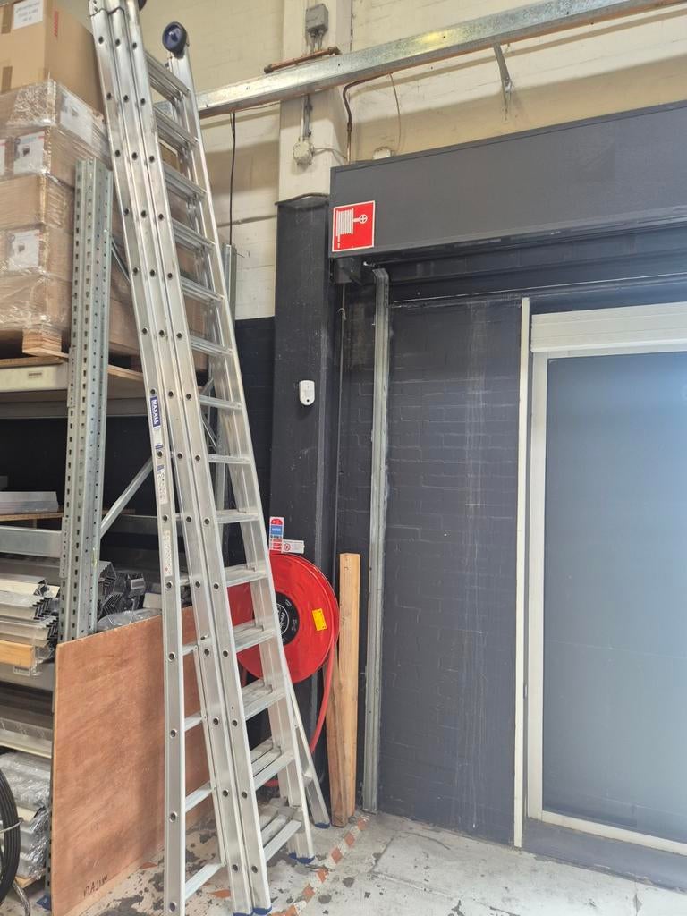 Maxall MO 3X14 Opsteekladder Uitgebogen - 9 meter, Ophalen of Verzenden