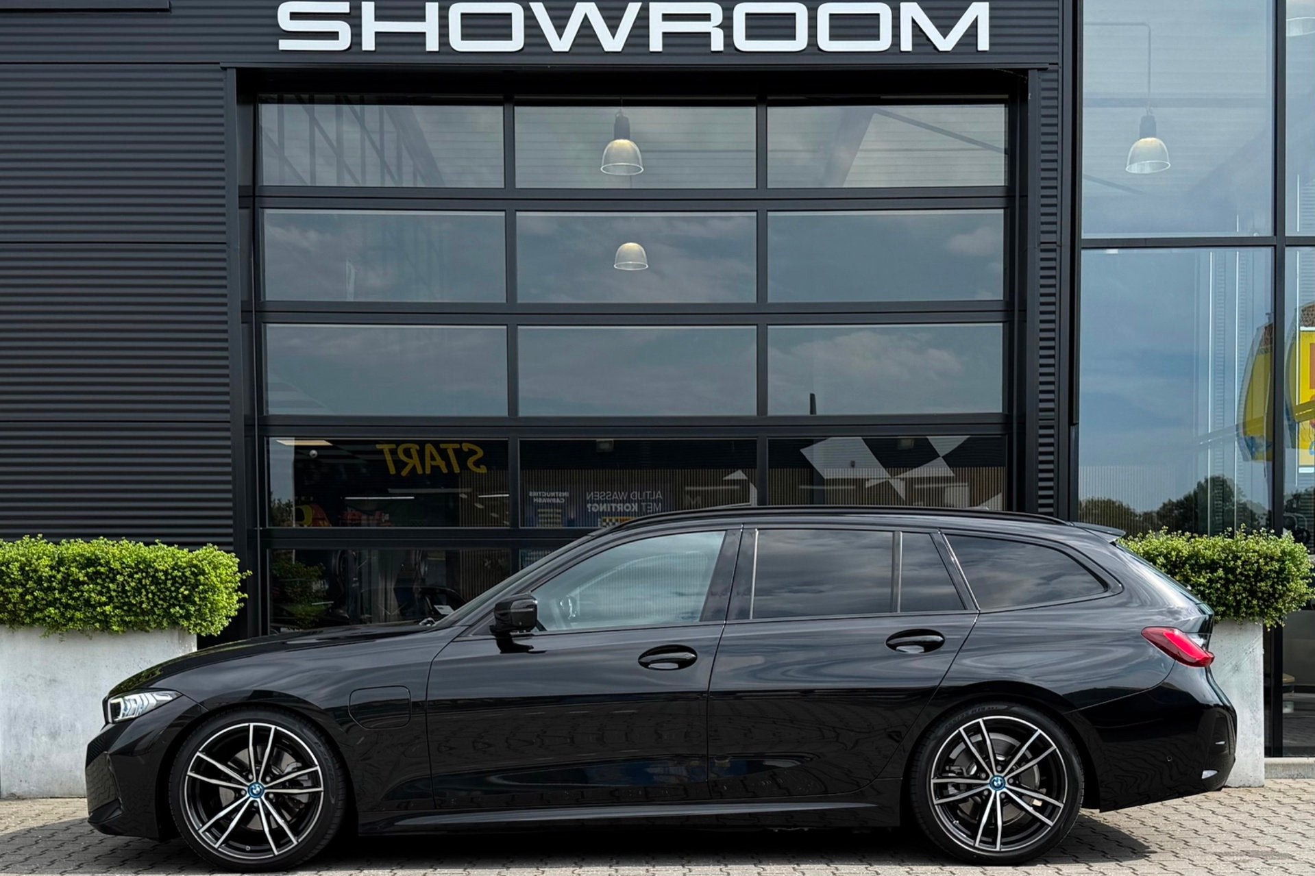 BMW 3-serie Touring 330e xDrive, M-Sport, Pano, HUD, Adaptiv, 1998 cc, Gebruikt, Euro 6, 4 cilinders