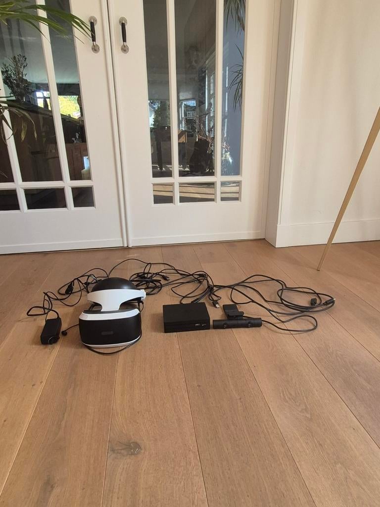 PS5/PS4 VR Set Zo Goed Als Nieuw + Astro Bot Game, Ophalen of Verzenden, Gebruikt, VR-bril, Sony PlayStation