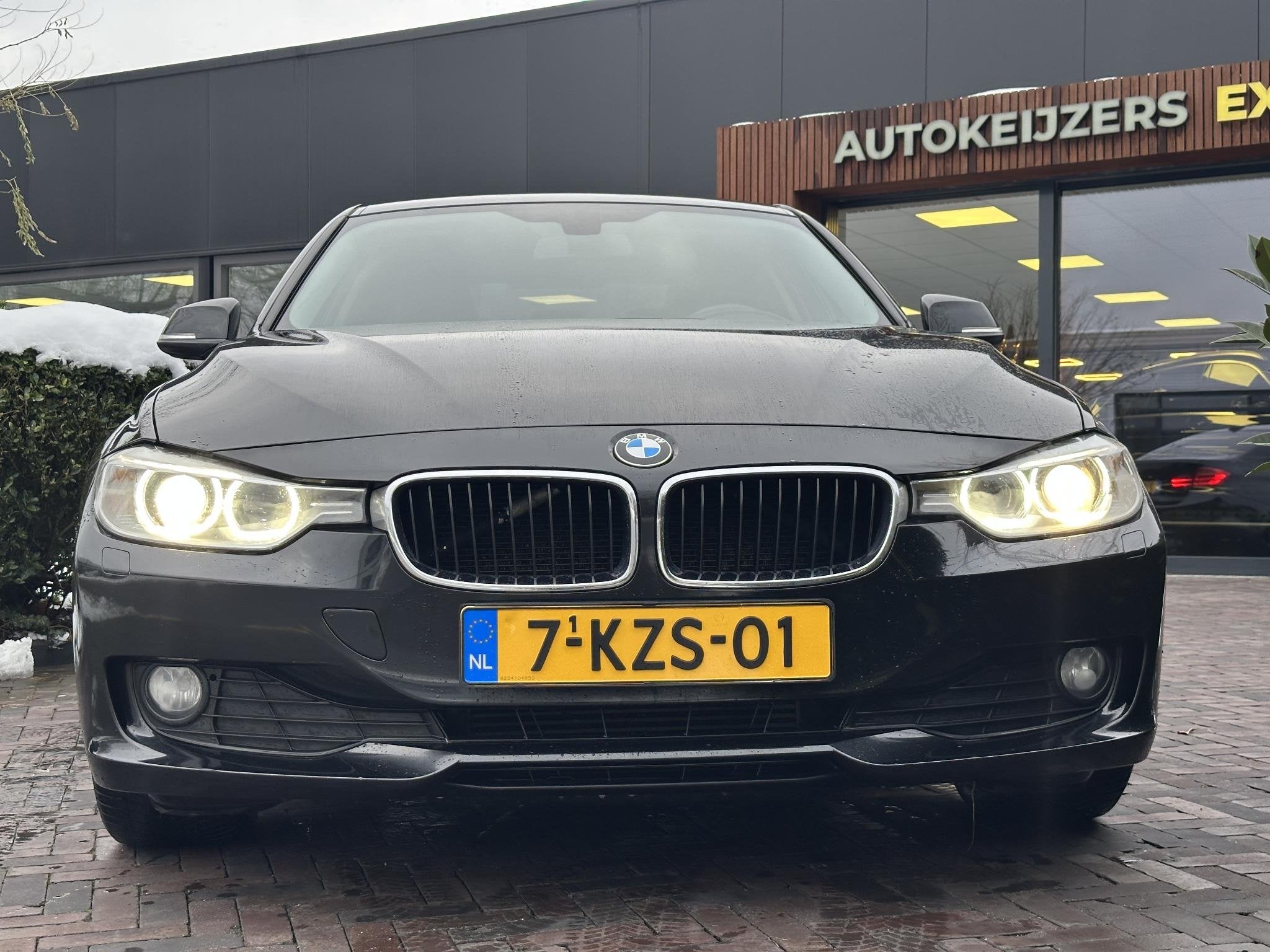 BMW 3-serie 320i EfficientDynamics Edition High Executive Xe, Auto's, Achterwielaandrijving, Gebruikt, 4 cilinders, Zwart