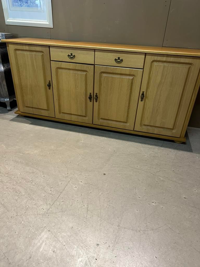 Dressoir €30, Huis en Inrichting, Kasten | Dressoirs, C, 150 tot 200 cm, Ophalen of Verzenden, Zo goed als nieuw