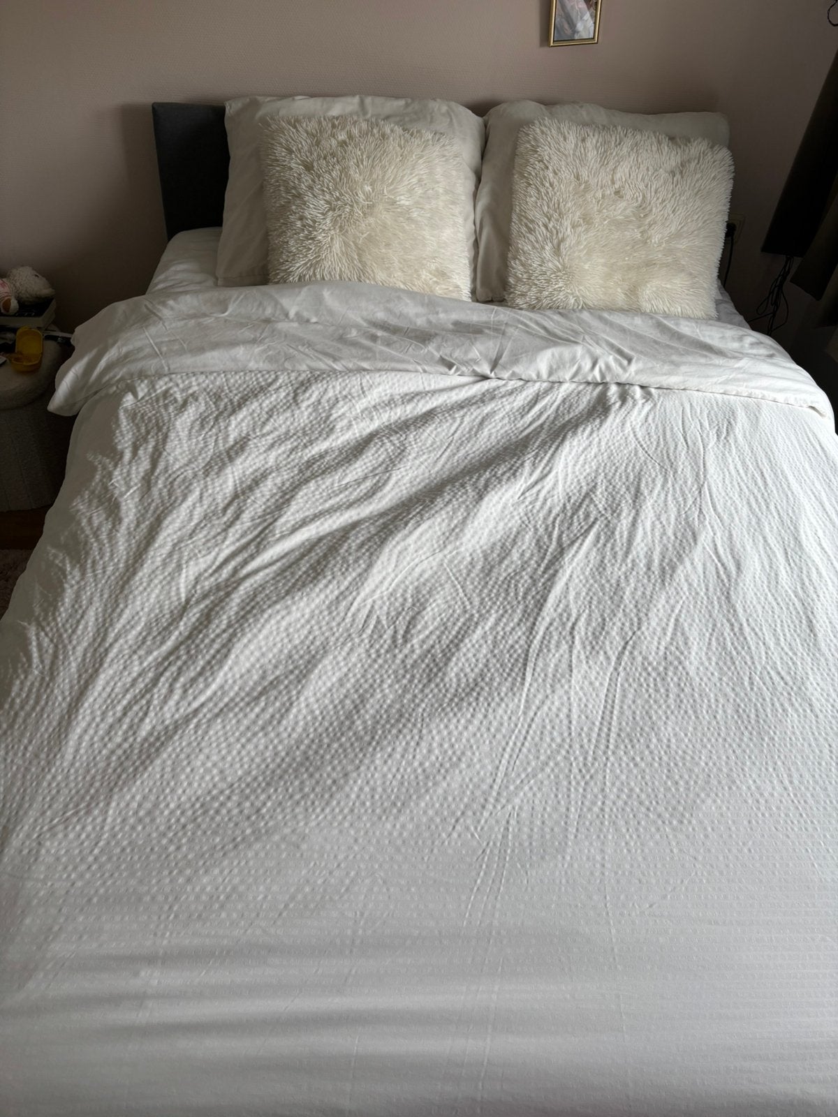Mooie grijze boxspring met hoofdbord, Ophalen, Tweepersoons, 140 cm, Zo goed als nieuw