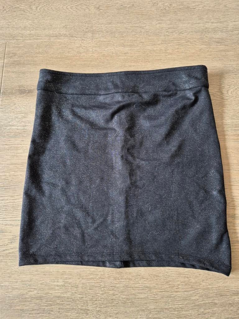 Zwart rokje maat M, Kleding | Dames, Rokken, Maat 38/40 (M), Zwart, Ophalen of Verzenden, Zo goed als nieuw