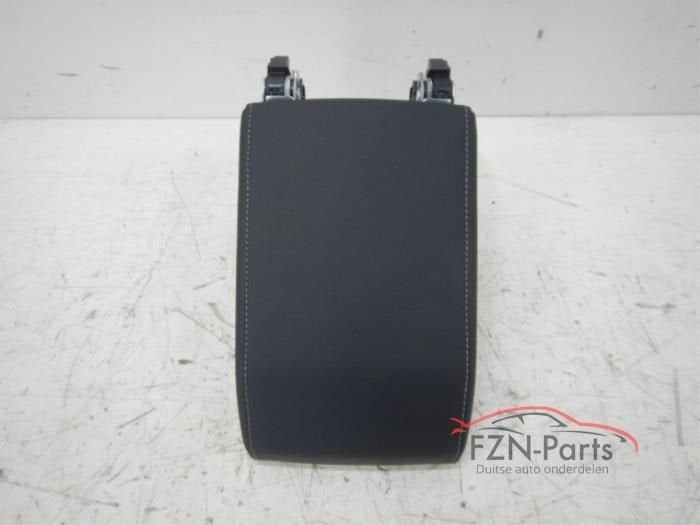VW Golf 8 Armsteun Leer Wit Stiksel, Ophalen of Verzenden, Gebruikt