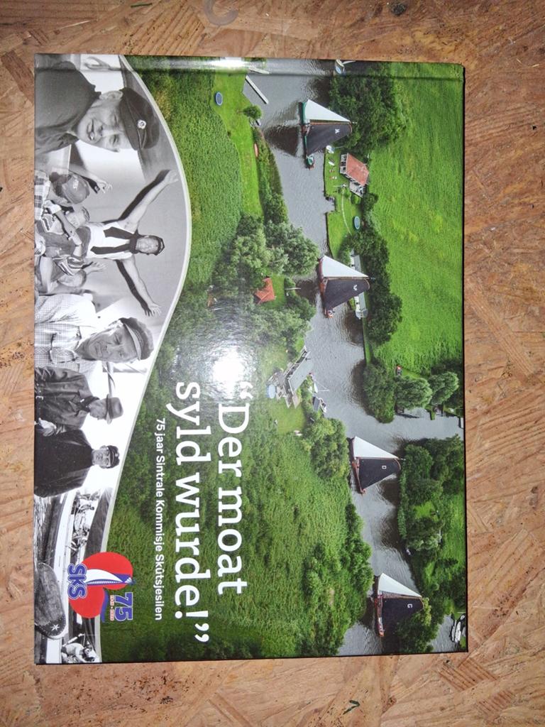 Der moat syld wurde! 75 jaar SKS Skûtsjesilen Boek, Ophalen of Verzenden, Zo goed als nieuw, Onbekend, Watersport en Hengelsport