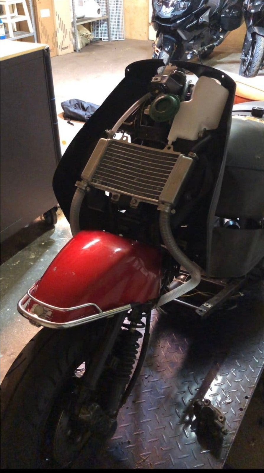 Sp98 spatbord beugel, Fietsen en Brommers, Brommeronderdelen | Scooters, Ophalen of Verzenden, Nieuw, Kap, Piaggio