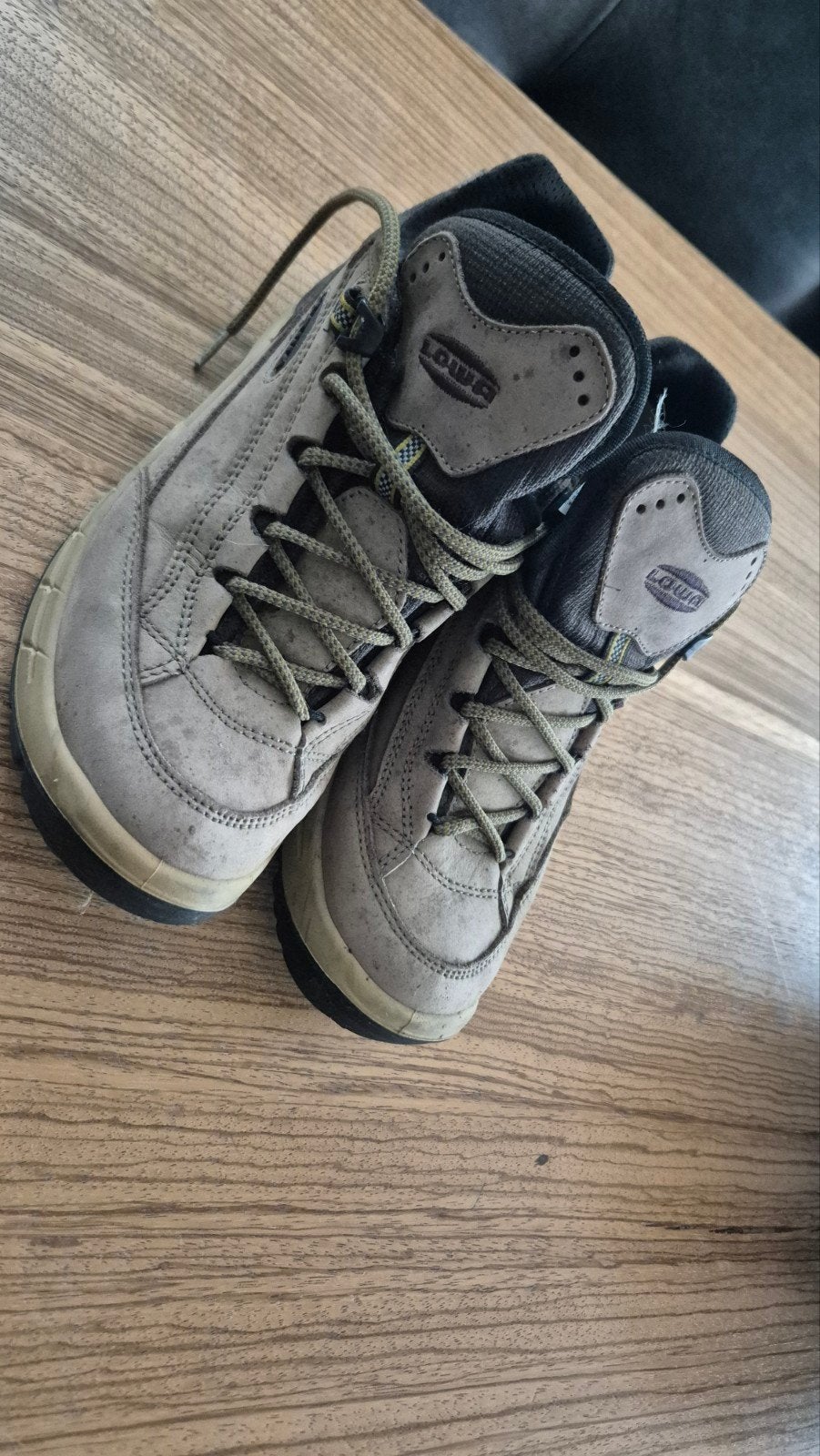 LOWA Wandelschoenen 39,5, Sport en Fitness, Bergsport en Wandelen, Ophalen, Zo goed als nieuw, Schoenen