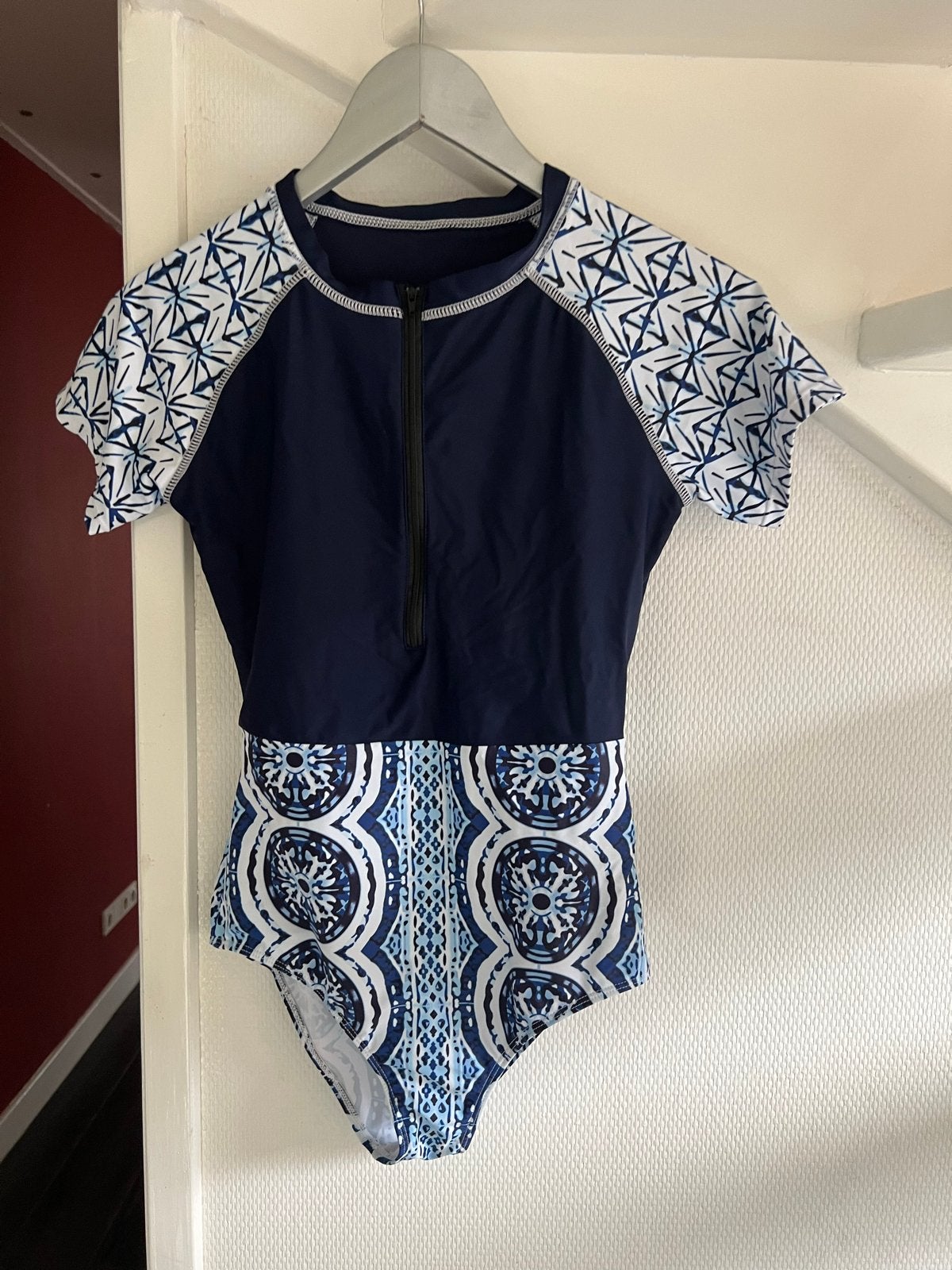 UV-zwempak voor meisjes, maat S, Kinderen en Baby's, Badpak, Ophalen of Verzenden, Zo goed als nieuw, Maat 110