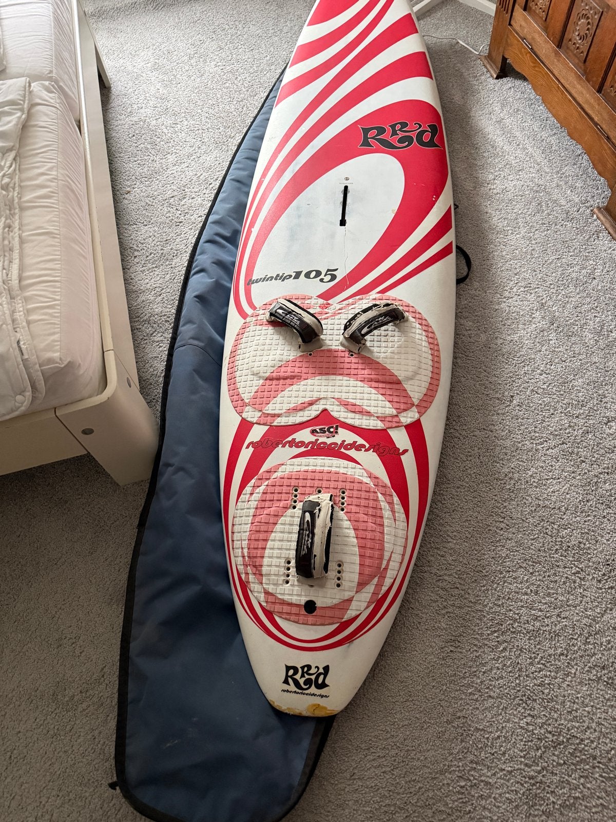 Windsurfset: RRD Twintip 105 plank met NeilPryde zeilen, Ophalen, Met zeil(en), Gebruikt, 5 tot 6.5 m²