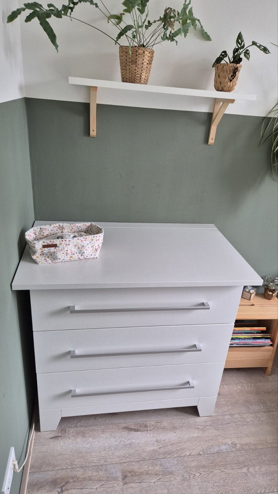 Commode en/of babybed wit, Ophalen, Gebruikt, 50 tot 70 cm, 100 cm of meer