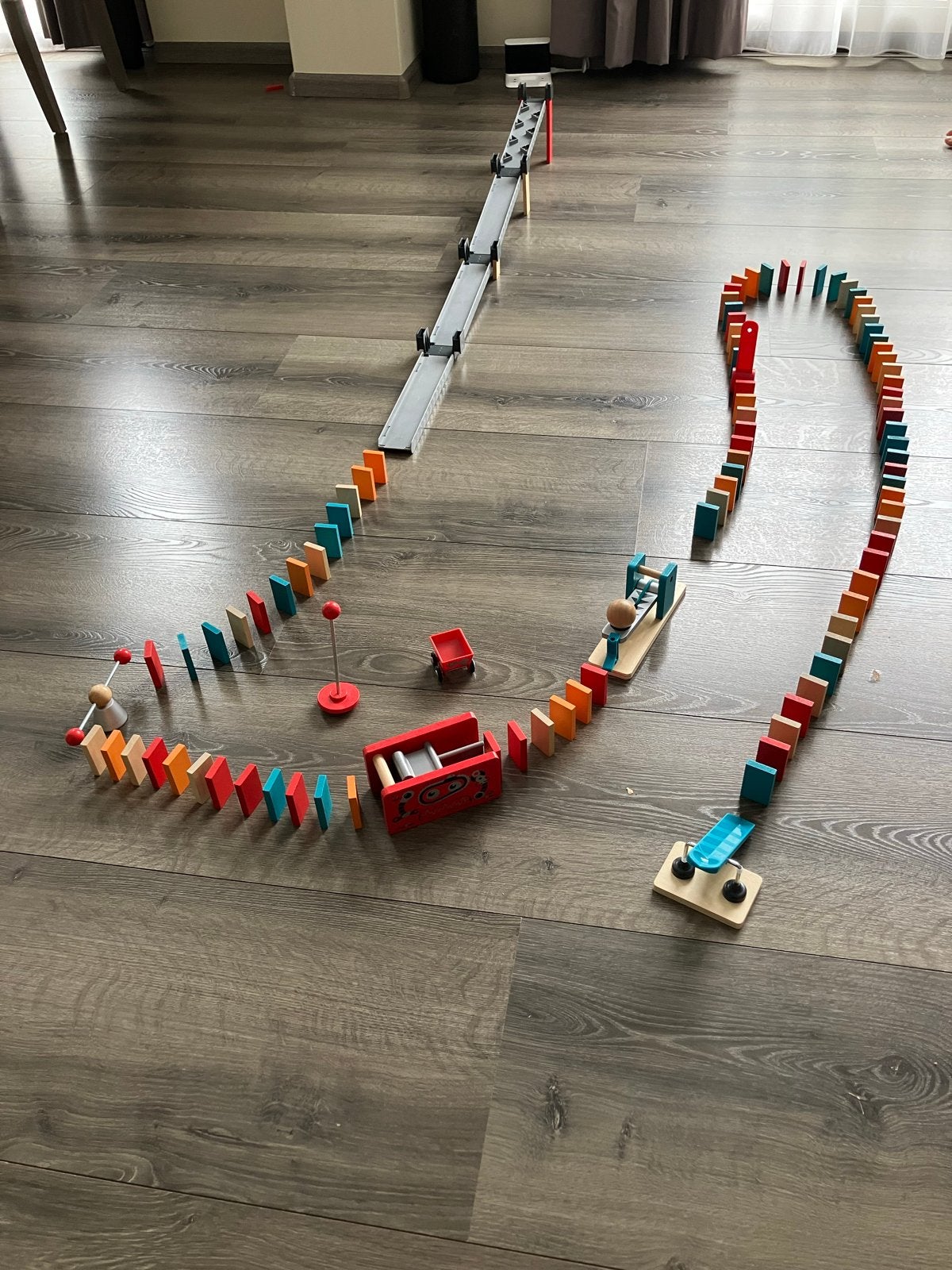 Hape Robot Factory Domino - 122-delige set, Ophalen, Zo goed als nieuw, Jongen of Meisje