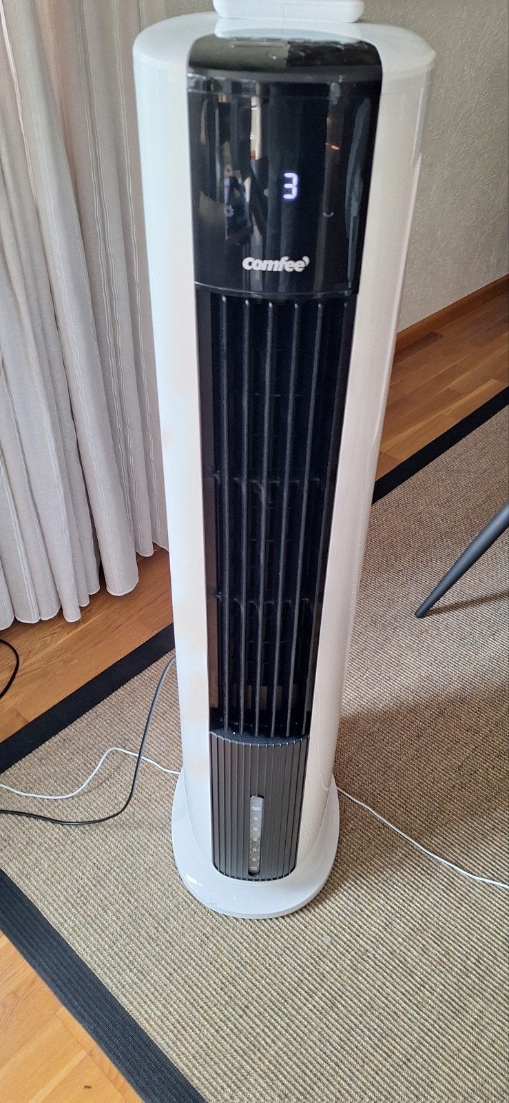 comfee lucht koeler, Ophalen, Ventilator met afstandsbediening, Zo goed als nieuw, Torenventilator