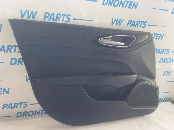 Portierbekleding 4Deurs links-voor van een Alfa Romeo Giulia, Gebruikt, -, Verzenden, -