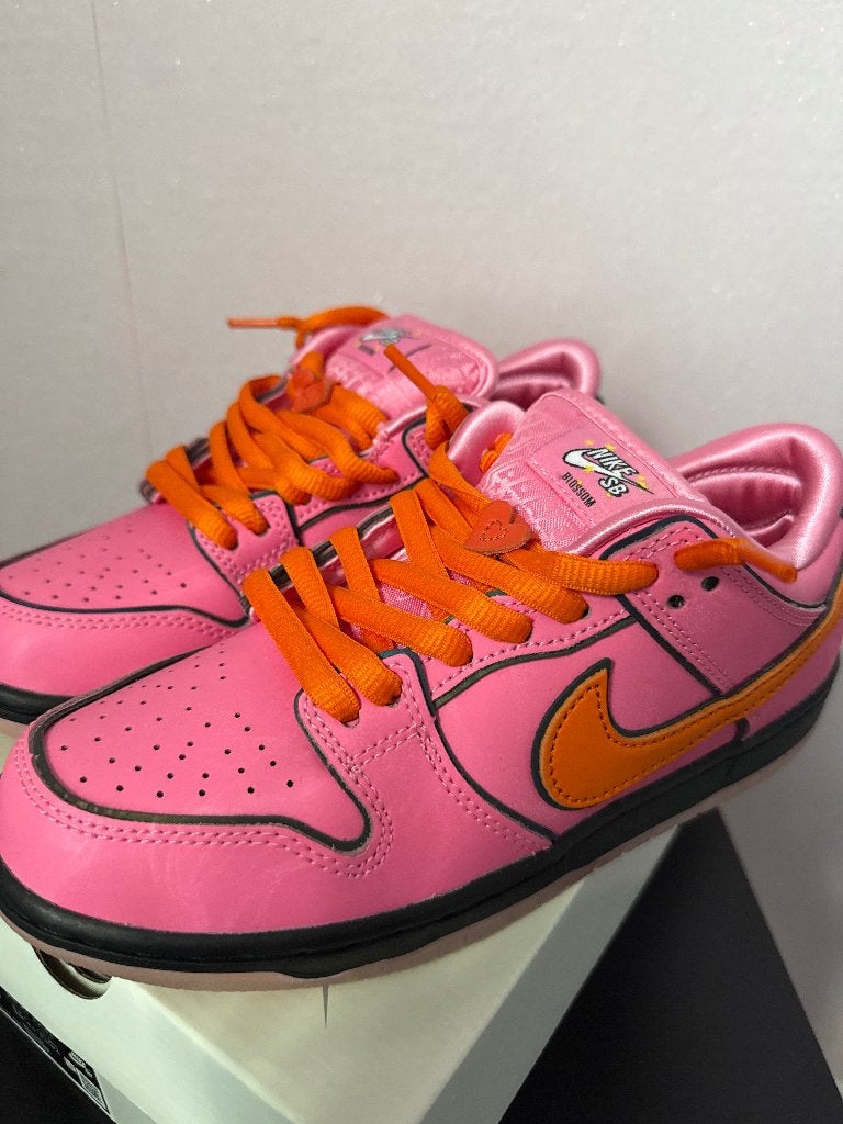 Nike SB dunk Low Powerpuff Girls Blossom, Nike SB, Overige kleuren, Ophalen of Verzenden, Sneakers of Gympen