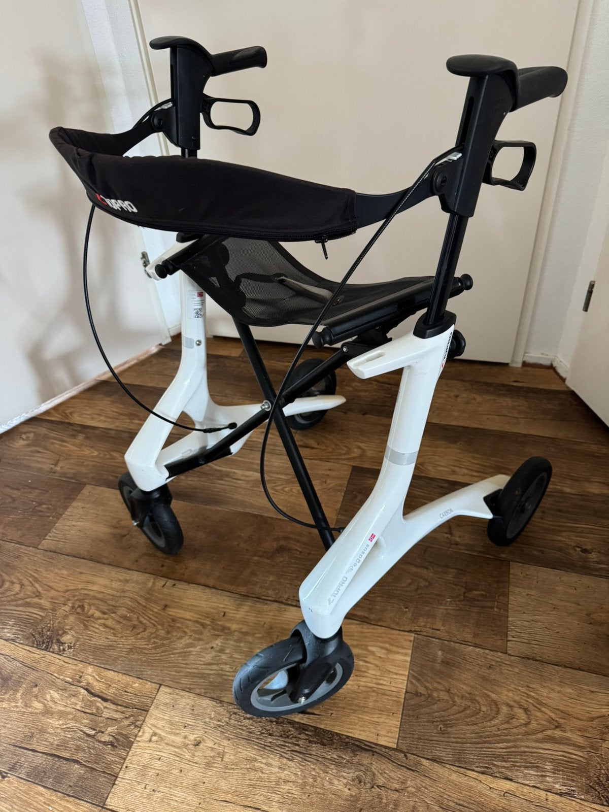 Topro pegasus carbon rollator, Diversen, Rollators, Ophalen of Verzenden, Zo goed als nieuw