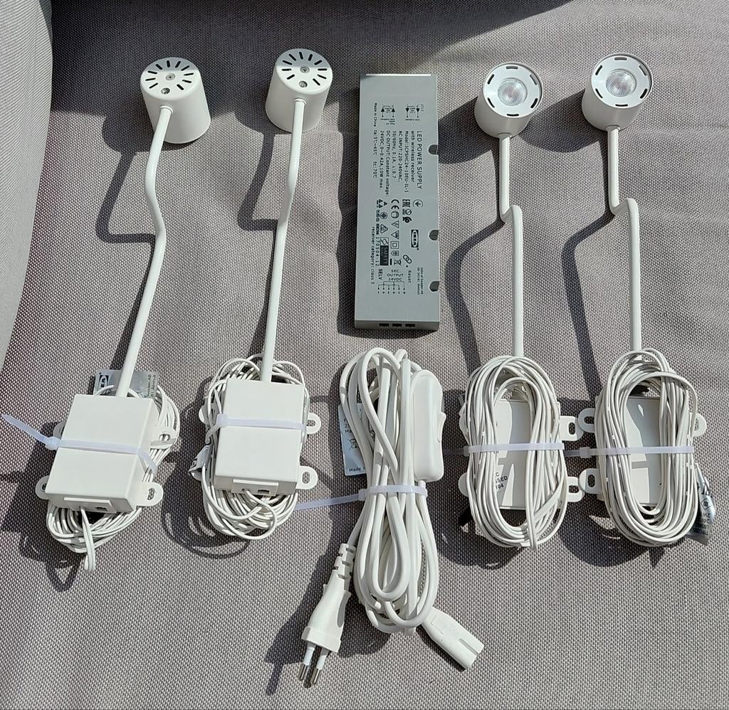 IKEA PAX kast verlichting URSULT en TRÅDFRI controler, Ophalen of Verzenden, Zo goed als nieuw, Modern, Functioneel