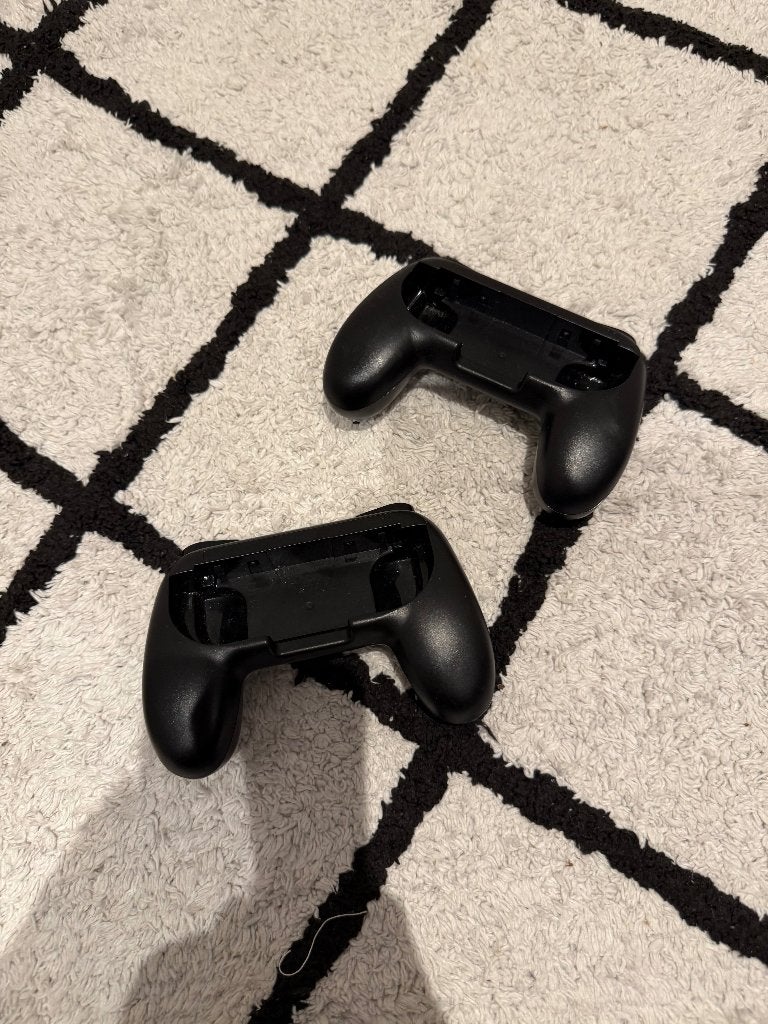 ZGAN zwart 2x Nintendo switch controller houder joystick set, Ophalen of Verzenden, Zo goed als nieuw, Switch, Overige controllers