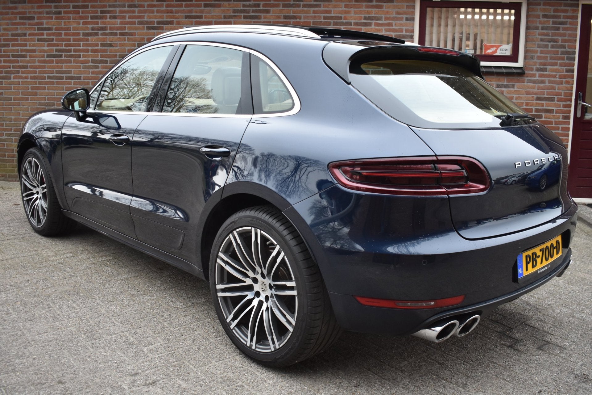 Foto 13 van Porsche Macan 3.0 GTS '17 Pano LED Leder Sport Chrono Navi C