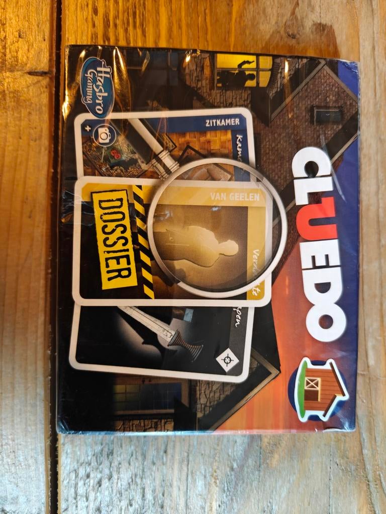 2 X Cluedo kaartspel., Hobby en Vrije tijd, Gezelschapsspellen | Kaartspellen, Ophalen of Verzenden, Hasbro., Hasbro, Hasbro.