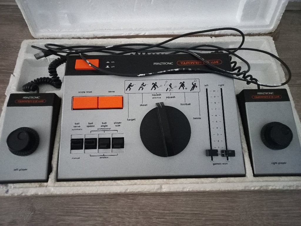 Spelcomputer vintage, Ophalen, Zo goed als nieuw, Zonder controller, Overige modellen