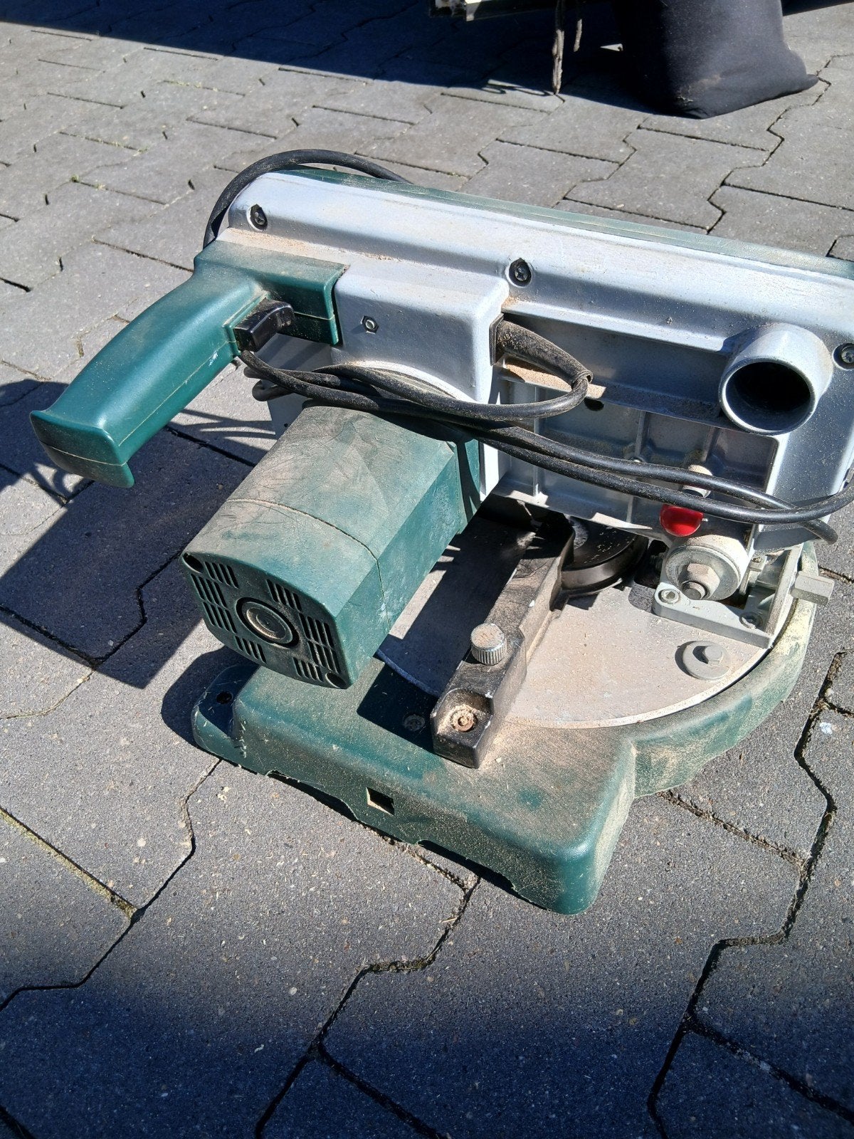 afkortzaag, Ophalen, Gebruikt, 600 tot 1200 watt, Afkortzaag