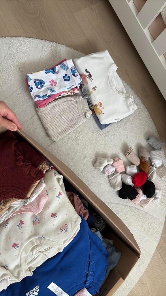 Dozen vol baby kleding meisje/jongen, Kinderen en Baby's, Babykleding | Baby-kledingpakketten, Ophalen, Zo goed als nieuw, Maat 74