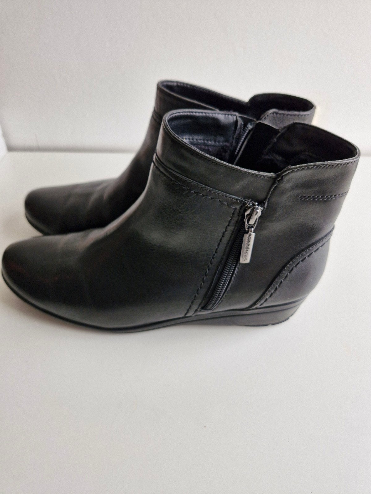 Zwarte leren enkellaarzen met rits - Maat 42, Kleding | Dames, Schoenen, Ophalen of Verzenden