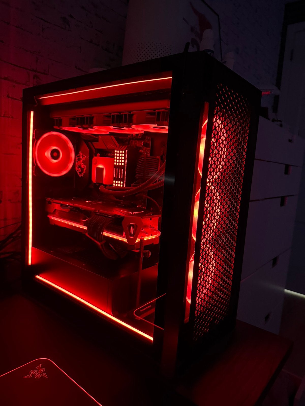 Corsair 5000D Airflow + 13 RGB Fans + LED-strips, Ophalen, Gebruikt