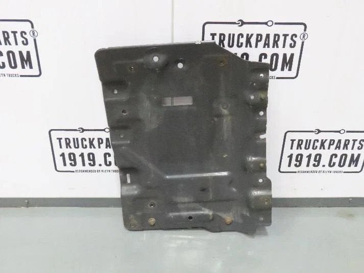 Scania 2226726 Spatbord steun, Ophalen, Gebruikt
