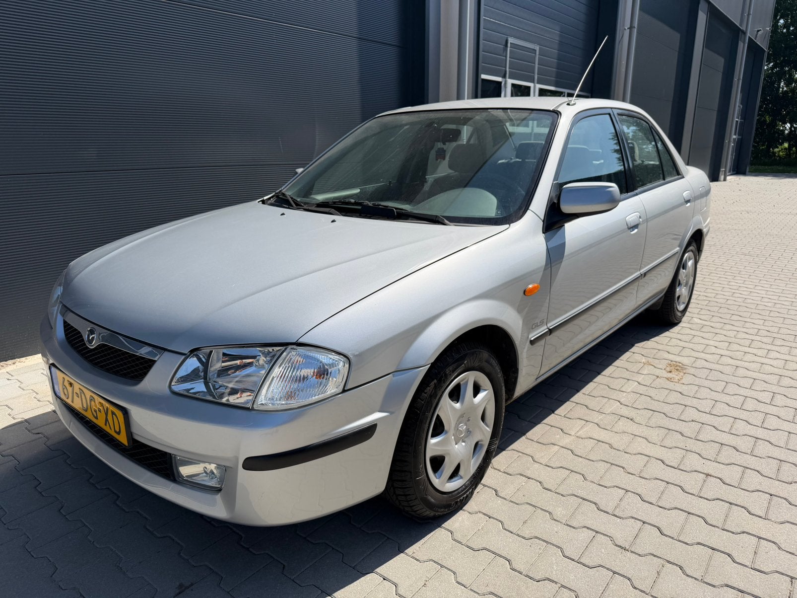 Maxda 323 GLS 1.6i 16V bj 1999 1e eigenaar 64dkm UNIEK‼️, foto 3