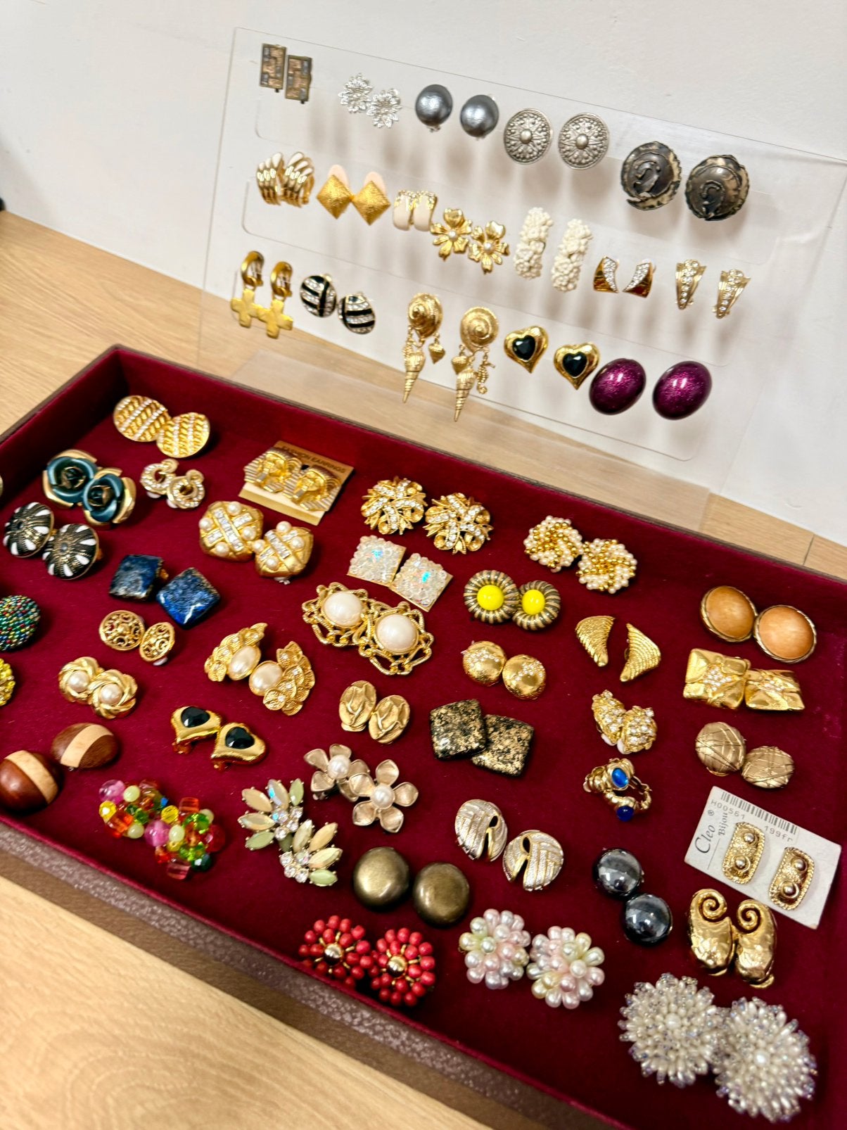 Grote Kavel Vintage Clip Oorbellen (57 Paar) – 80s/90s, Overige materialen, Ophalen of Verzenden, Zo goed als nieuw, Goud
