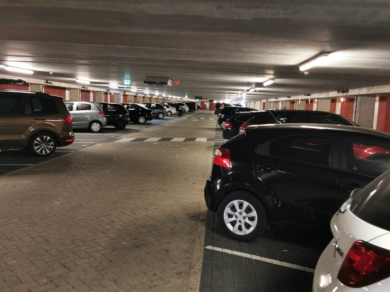 Parkeerplaats te huur – Project De Oriënt, Den Haag, Auto diversen