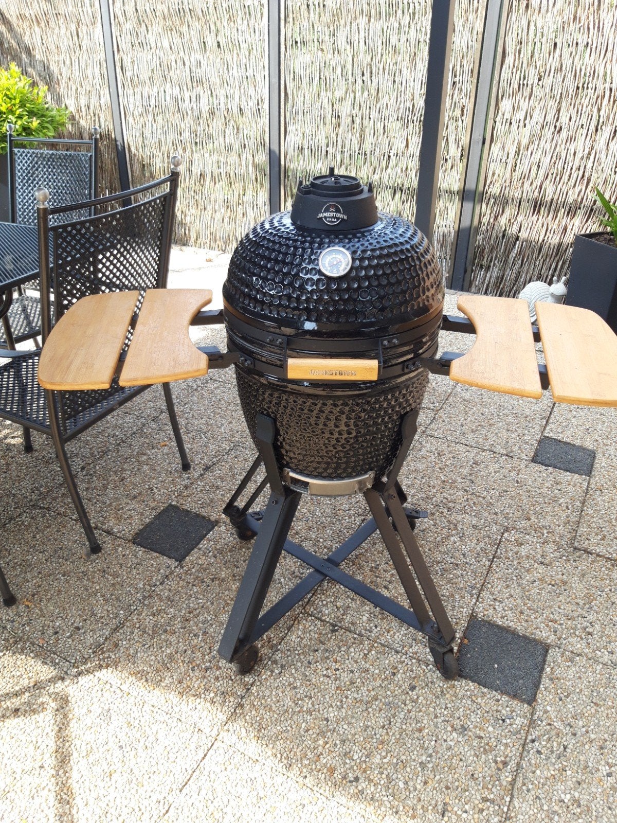 Kamado, Ophalen of Verzenden, Zo goed als nieuw, Jamestown, Met accessoires