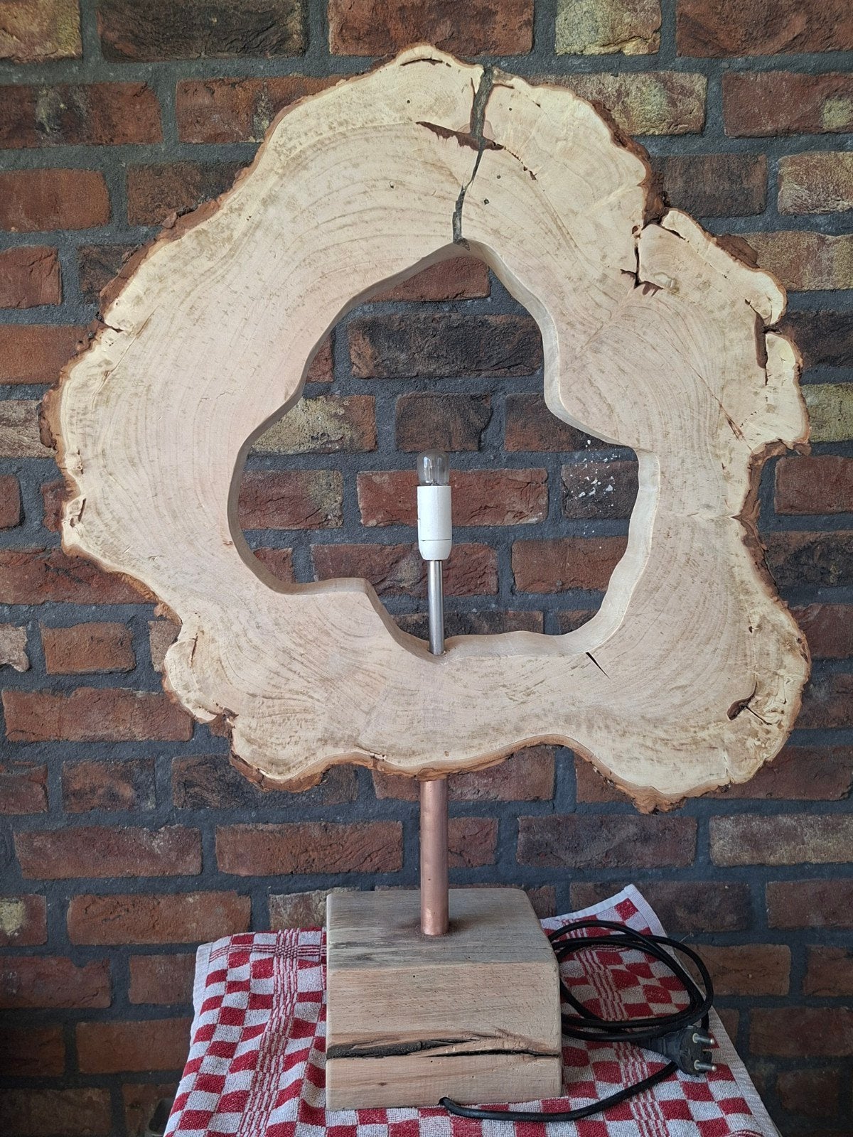 Unieke handgemaakte tafellamp van boomstam schijf, Ophalen, Overige merken, Nieuw, E27 (groot)