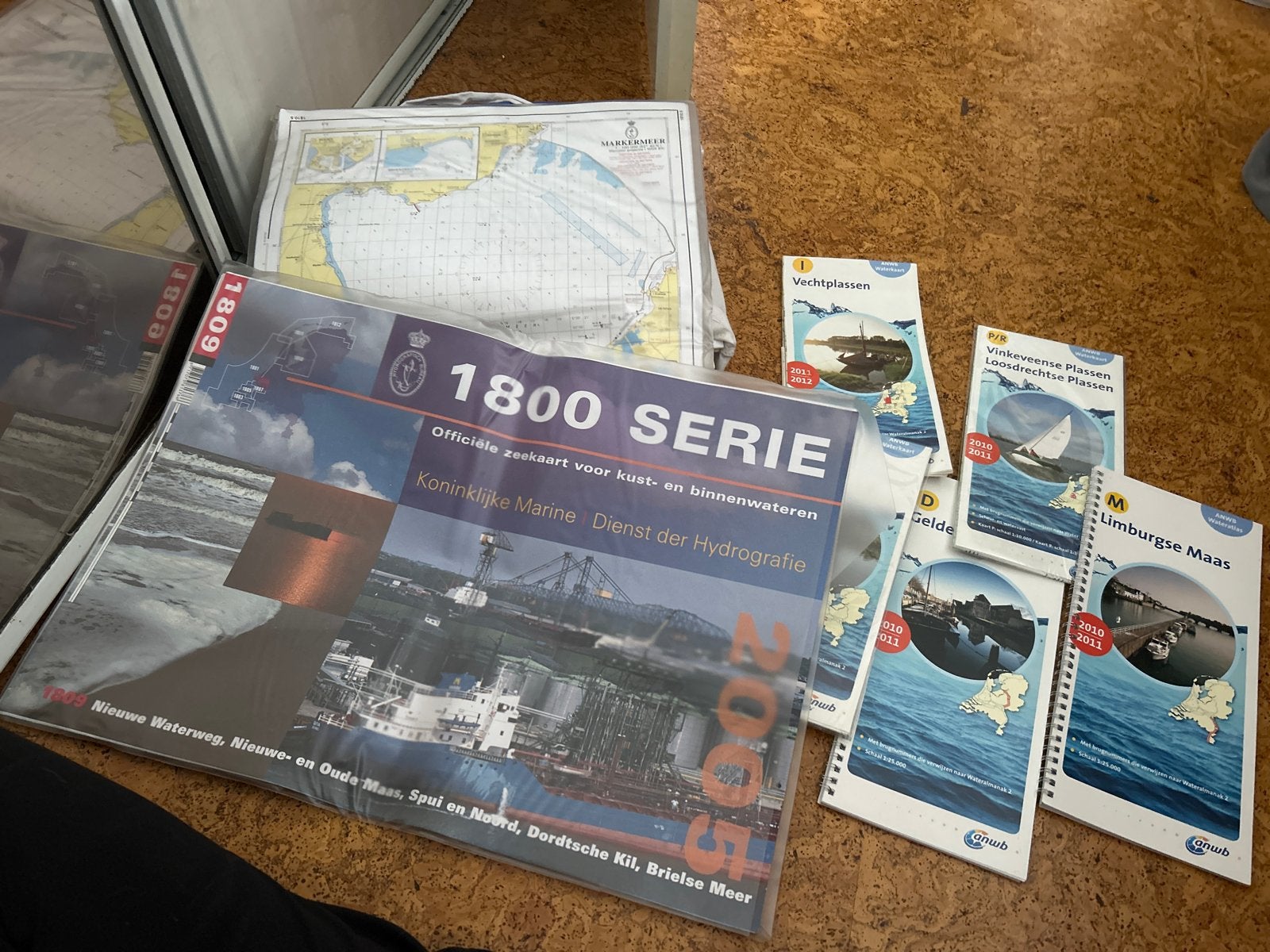 Diverse Waterkaarten en Atlaskaarten (ANWB, 1800 Serie), Overige atlassen, 2000 tot heden, Ophalen of Verzenden, Zo goed als nieuw