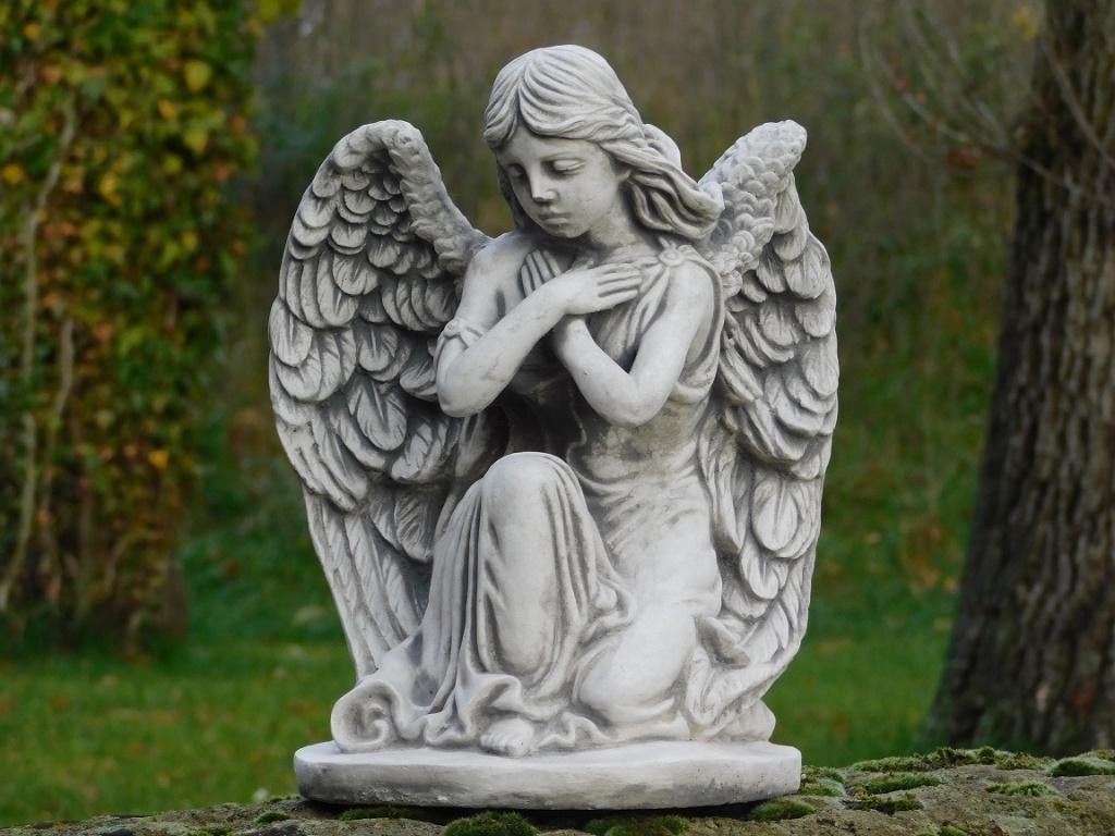 Beeld Knielende Engel - Steen - Gedetailleerd, Tuin en Terras, Tuinbeelden, Steen, Engelenbeeld, ., Nieuw