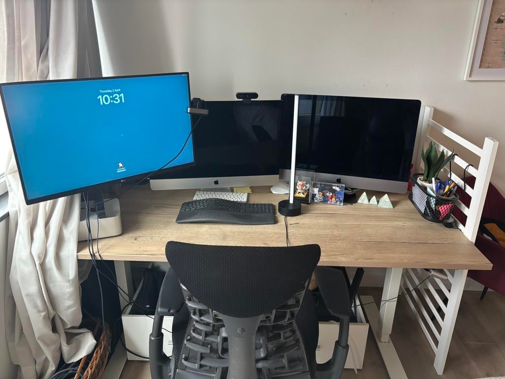 Adjustable Office Desk, Ophalen, Zo goed als nieuw