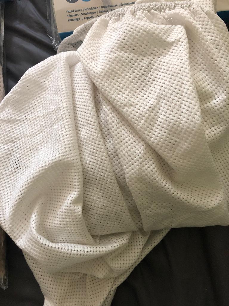 Aerosleep hoeslaken 60x120, Jongetje of Meisje, Ophalen of Verzenden, Zo goed als nieuw, Wit